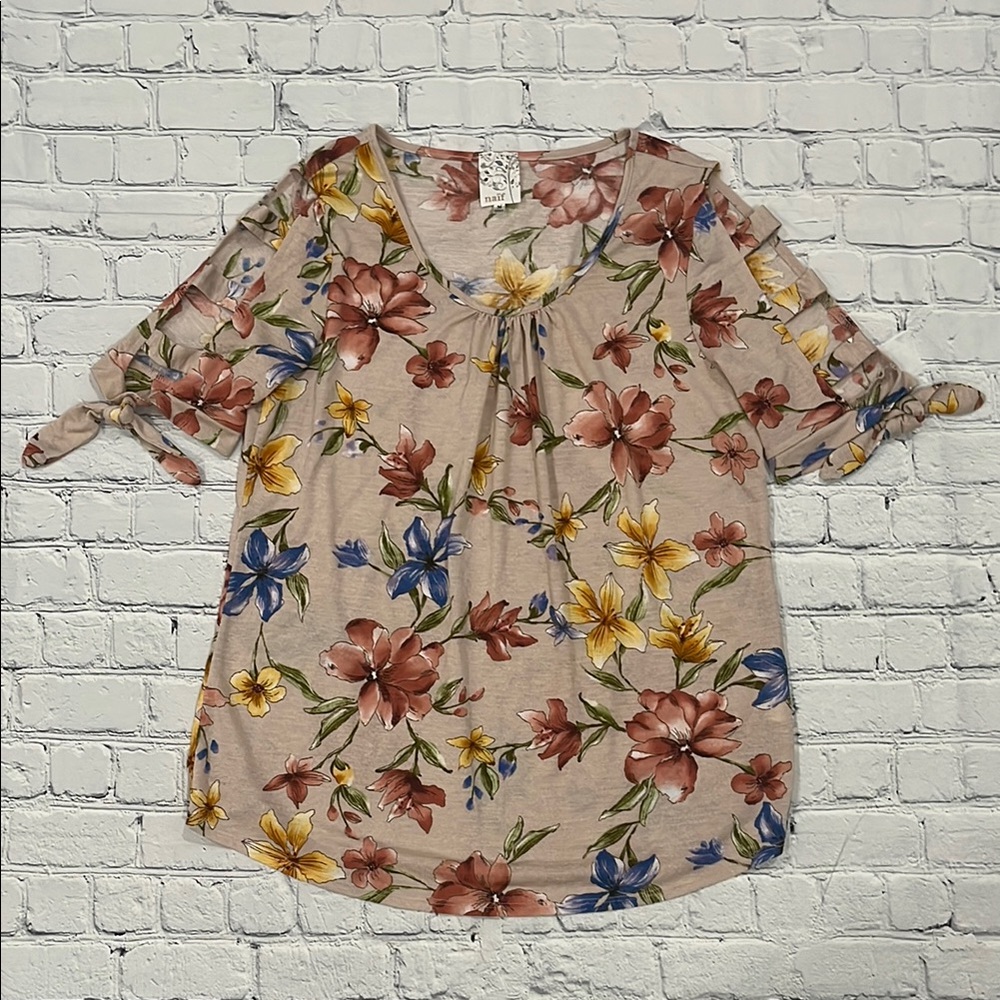 NAIF Floral Flutter Sleeve Blouse